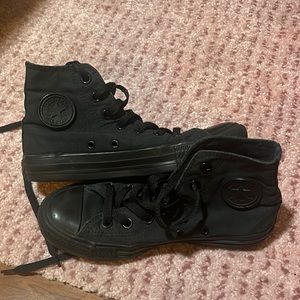 all black high-top converse!